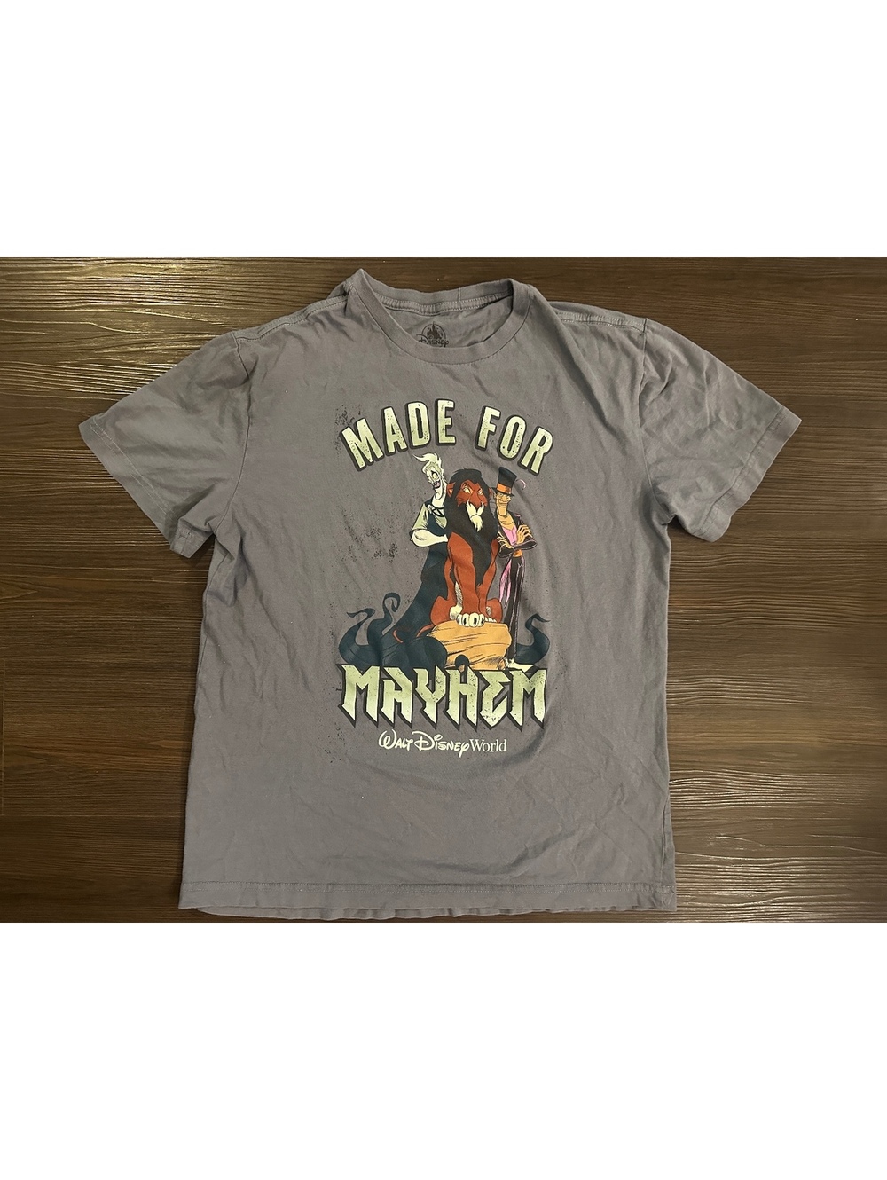 Disney Parks The Villains 'Made For Mayhem' Disneyland T-Shirt small 2026